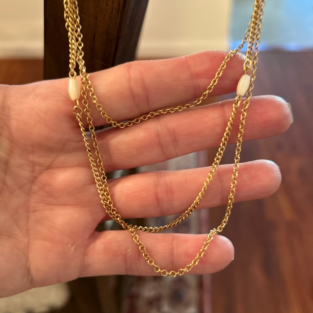 Vintage Avon Triple Strand Necklace with Mother of Pearl - Picture 6 of 10